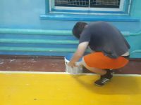 Молодой депутат вместе с активом хутора сделали ремонт  в спортале школы № 11